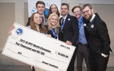 Študenti z LEAF Academy zožali svetový úspech – stali sa víťazmi medzinárodnej debatnej súťaže v New Yorku