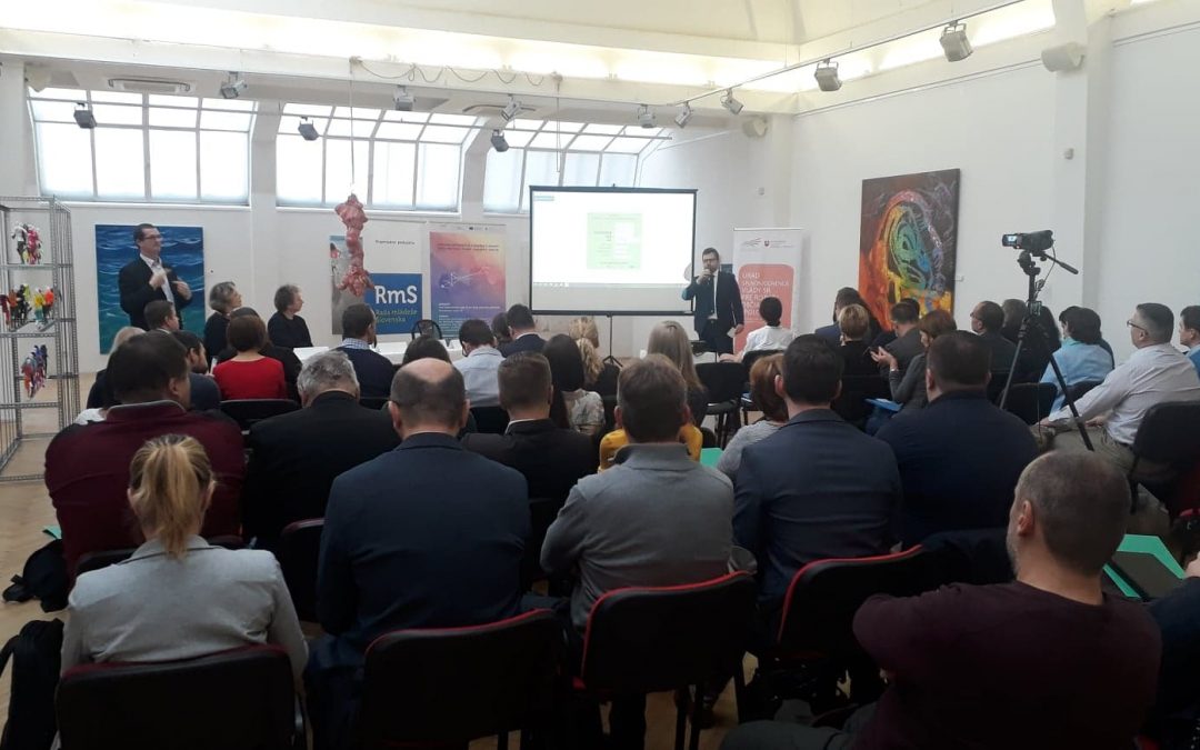 Konferencia Politika mládeže tu a teraz!